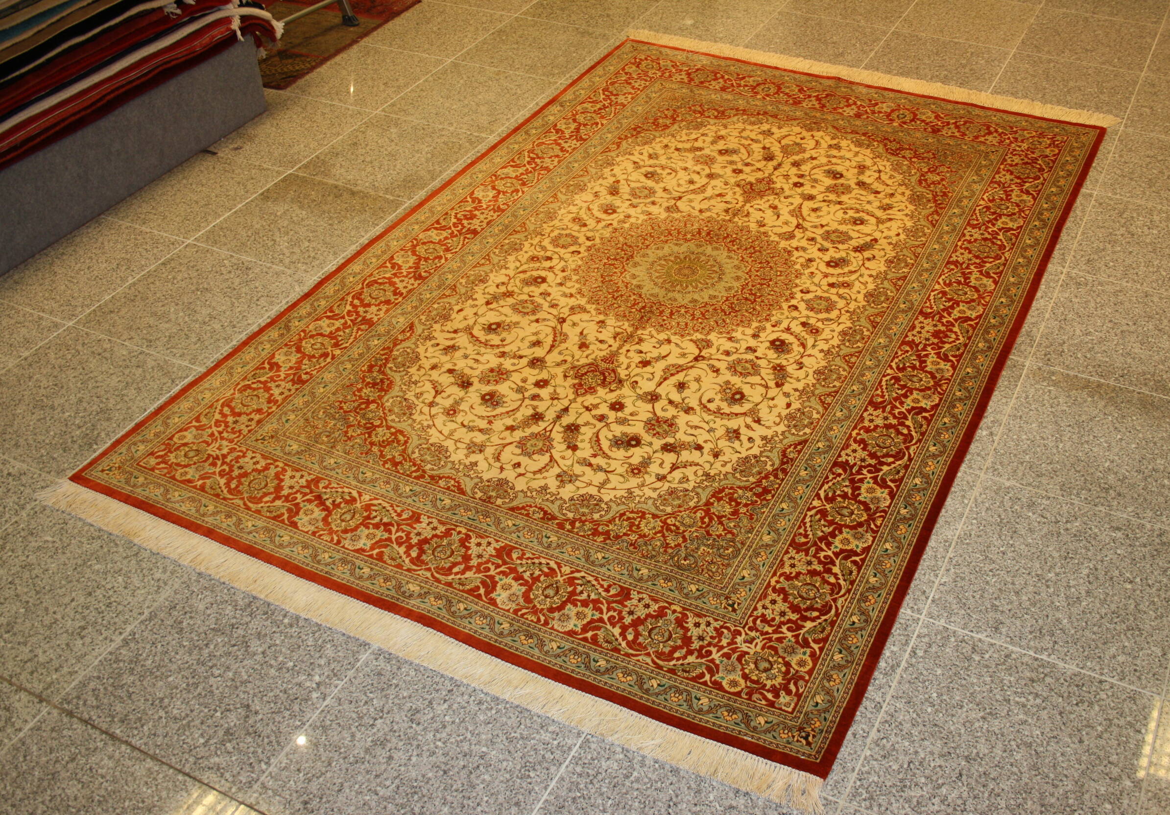  Qom rugs